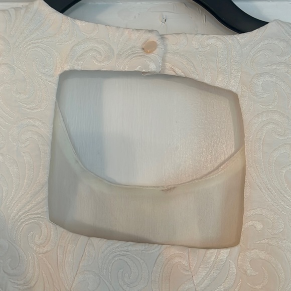 Francesca’s Ivory Textured Dress - Picture 4 of 6